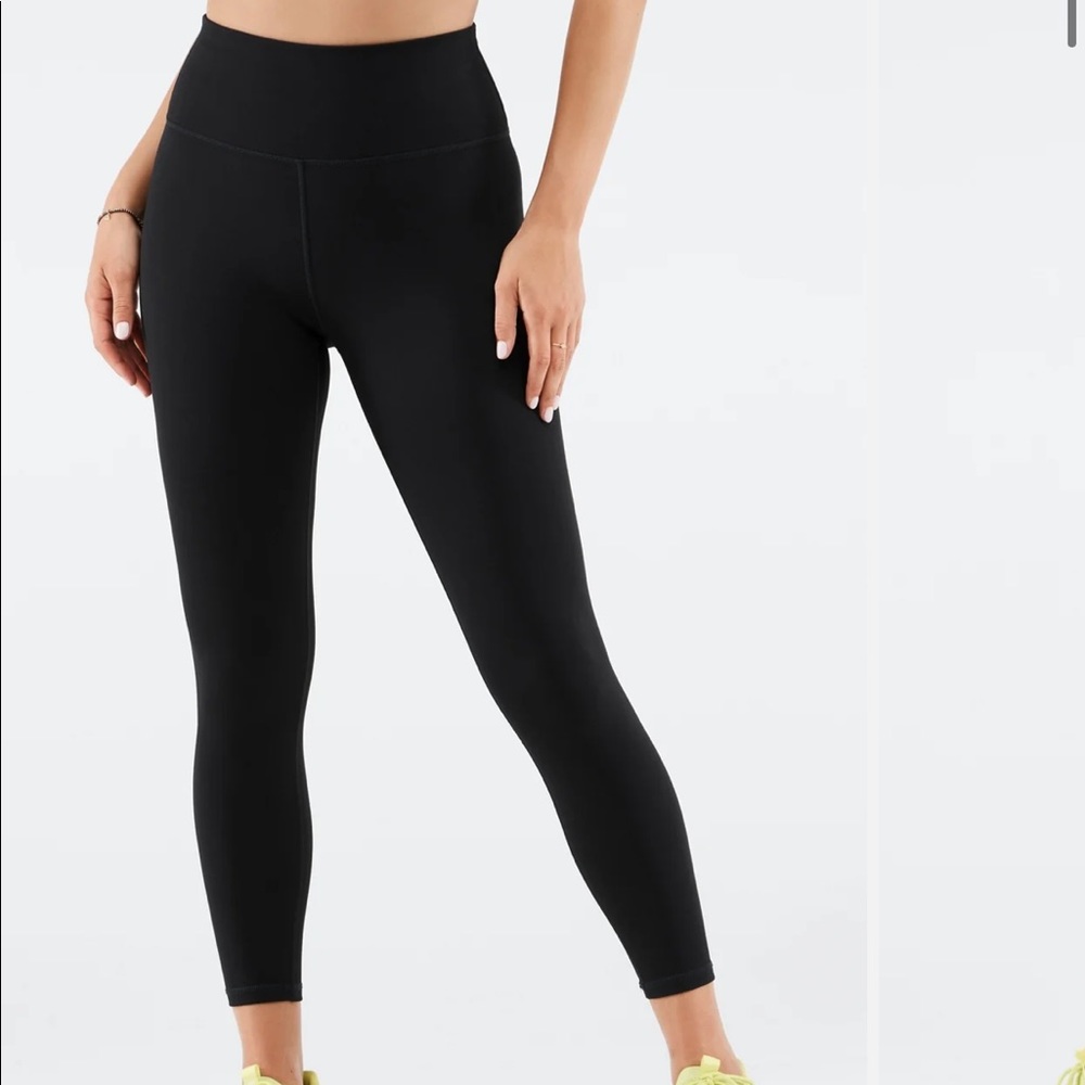 Black Fabletics 7/8 Powerhold Leggings